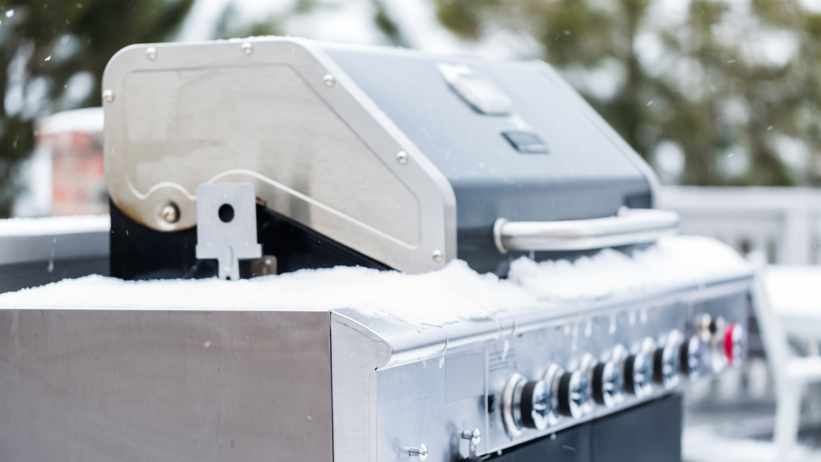 Should You Cookout in Cold Months?