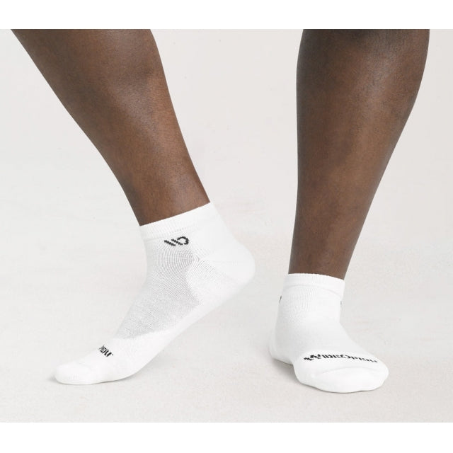 Wide Open Solid Cushioned No Show White