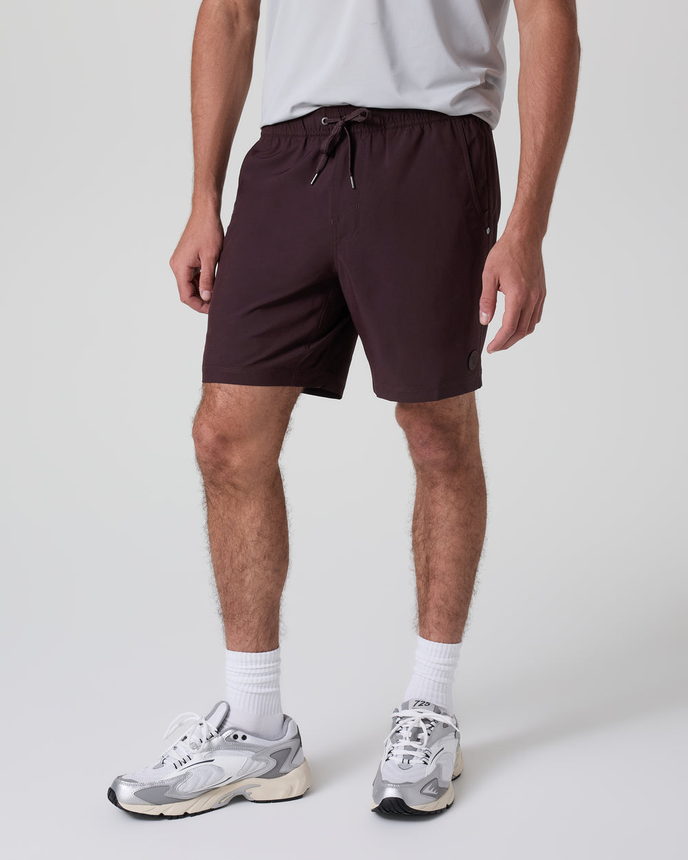 Vuori Kore Short Lined 7" Charcoal